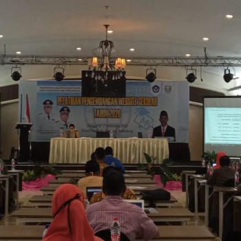 Pelatihan Pengembangan Website Sekolah Tahun 2020